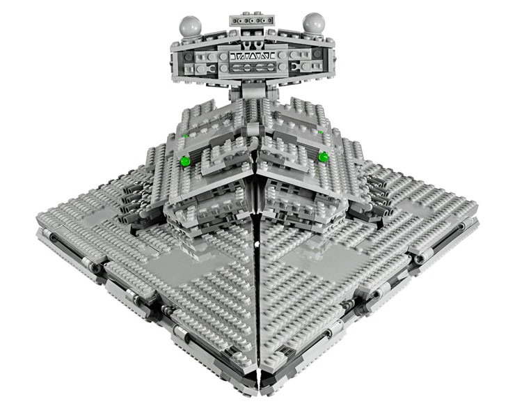 Vue de face de l'imposant set Imperial Star Destroyer