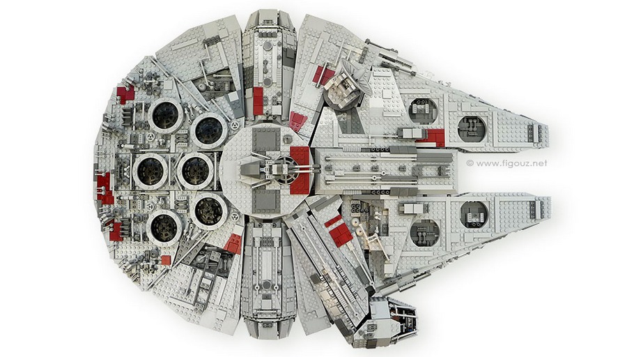 LEGO 10179 Millenium Falcon - Le Faucon Millenium Ultimate Collector Series dans toute sa superbe !