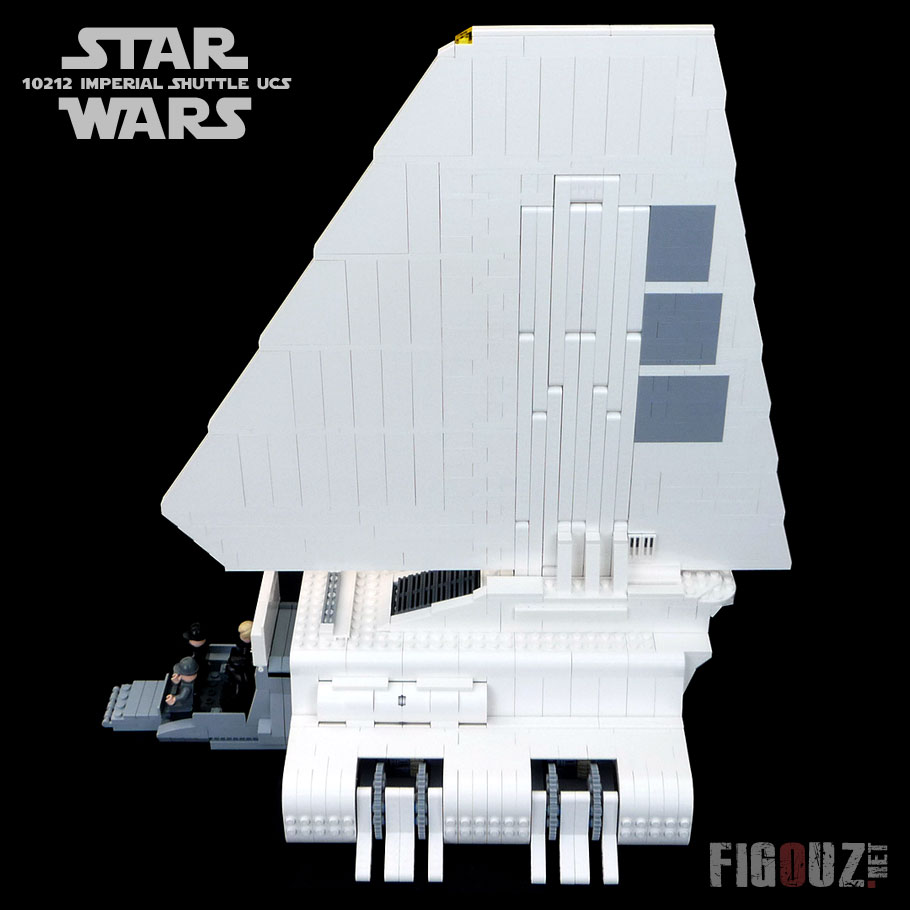 LEGO 10212 Imperial Shuttle UCS - Livret d'instructions n°2 - Assemblage de l'aile supérieure sur la coque du vaisseau