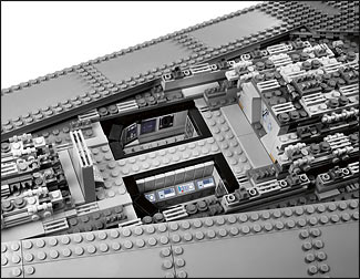 LEGO 10221 Super Star Destroyer™ Executor - Le centre de commandement sous la section centrale amovible