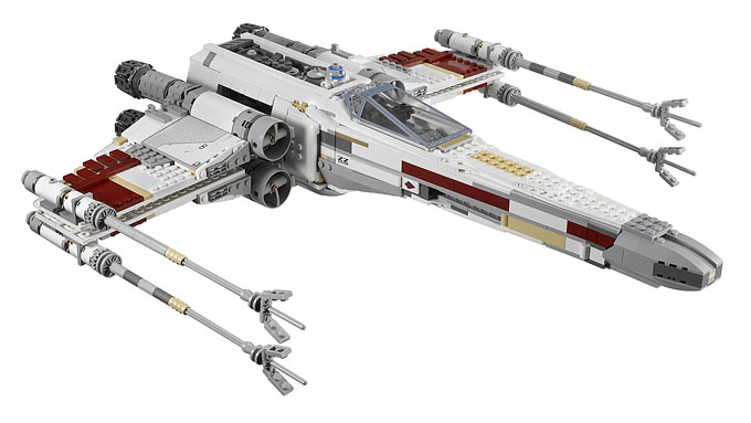 Le 10240 Red Five X-Wing Starfighter en configuration de vol