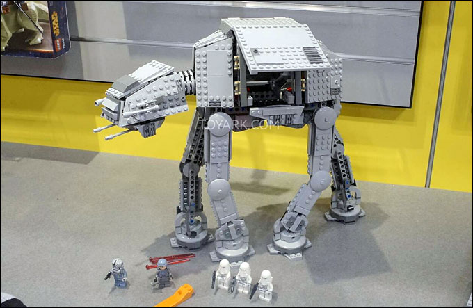 75054 AT-AT