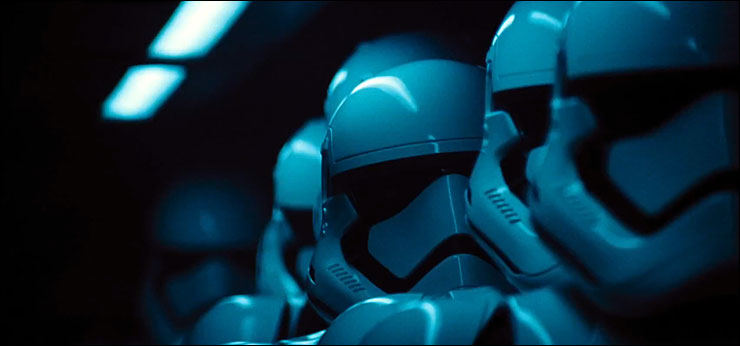 Stormtroopers du Premier Ordre dans leur transport de débarquement