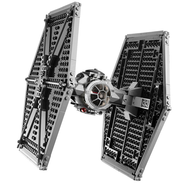 Vue du TIE Fighter du set 9492 TIE Fighter