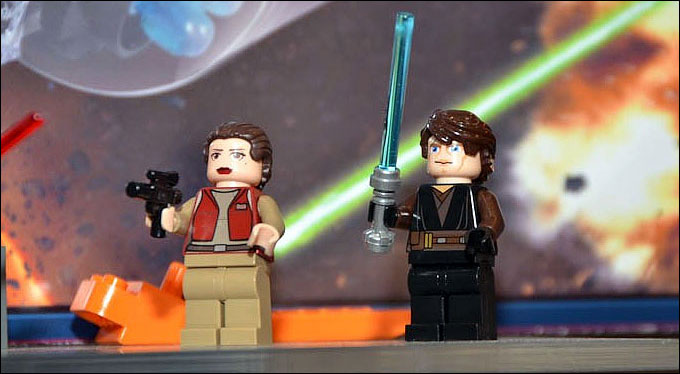 Les minifigurines du set LEGO 9515 Malevolence - Padme Amidala & Anakin Skywalker