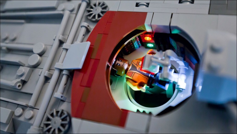Faucon Millenium UCS Star Wars 7 - MOC LEGO Star Wars de 7500 pièces