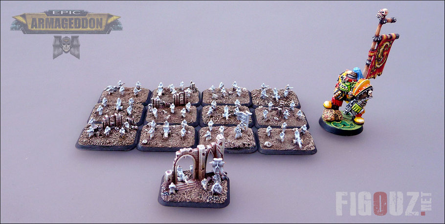 DKOK - Ma compagnie HQ flanquée d'un Orc Vintage 28 mm