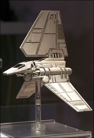 Lamba Class Imperial Shuttle pour X-Wing Miniatures