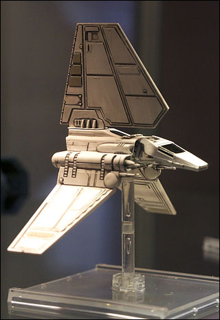 Lamba Class Imperial Shuttle pour X-Wing Miniatures