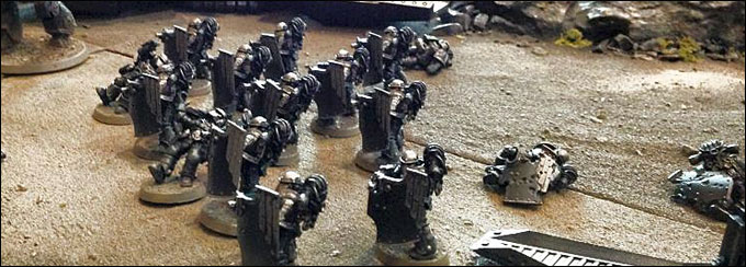 Un Breacher Siege Squad des Iron Hands durant la bataille d'Istvaan V